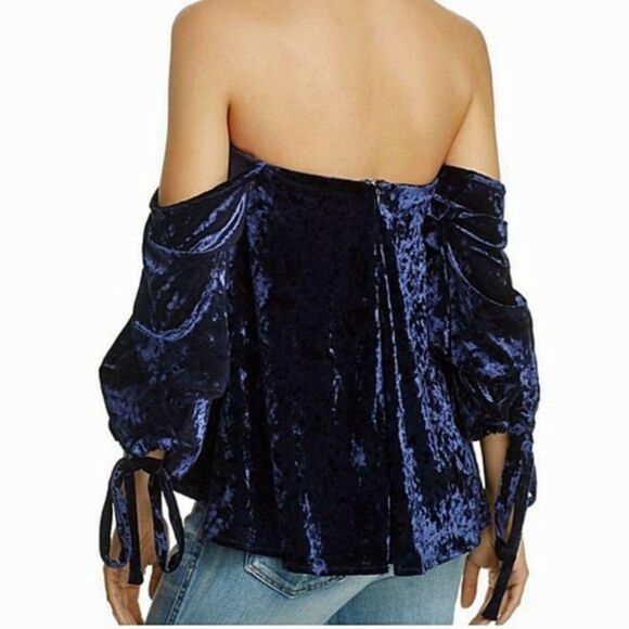 Do+Be Off Shoulder Blue Velvet Shirt Small NWT - Picture 2 of 6